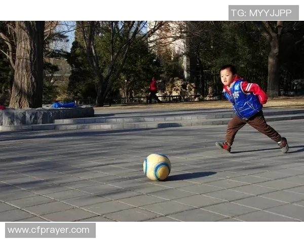 足球胶泥的创新应用与发展前景分析助力足球场地建设与维护